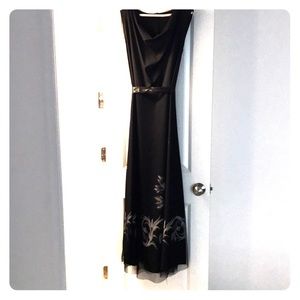 New and never worn beautiful Evening gown!